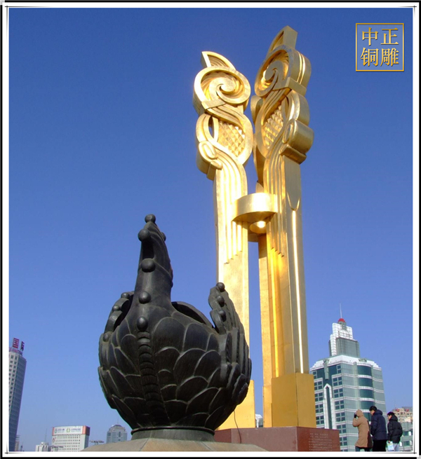 3米廣場(chǎng)雕塑.jpg